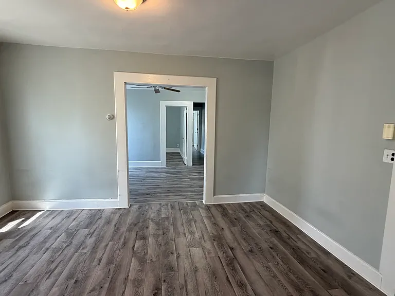 516 Morris Ave #1 — Photo 8