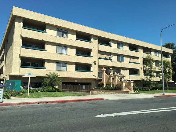 3rd image of 12635 Main St APT 316