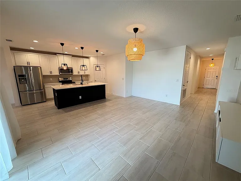 4209 Deleon St — Photo 10