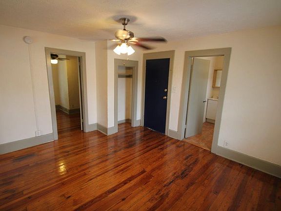4th image of 826 11th St N #3