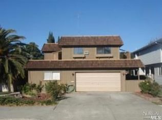 353 E B St, Dixon, CA 95620