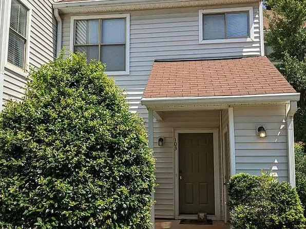 6111 Sunpointe Dr APT 103, Raleigh, NC 27606