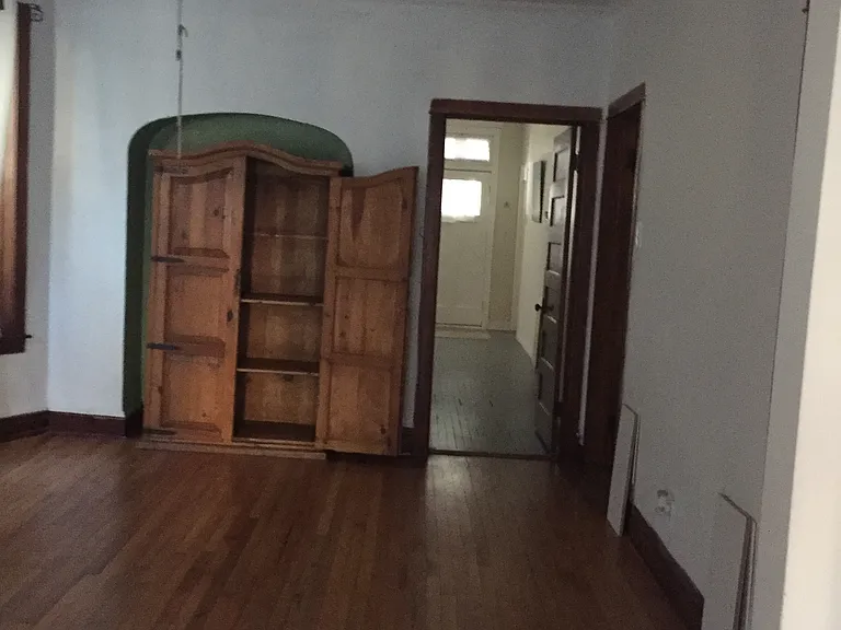 1924 N Fairfield Ave #1 — Photo 4