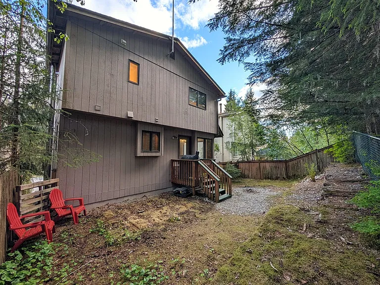 4529 Chelsea Ct — Photo 9