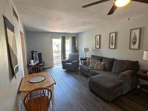 5th image of 1799 N Highland Ave APT E100