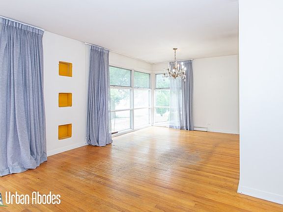4th image of 7407 N California Ave #A