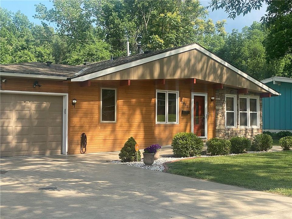2817 Collin St, Independence, MO 64052 Zillow