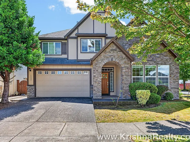 13686 NW Henninger Ln — Photo 1