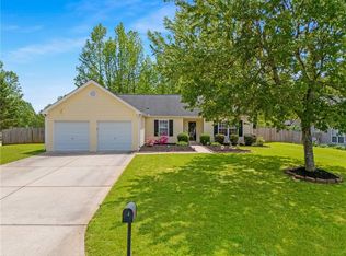 11 Fern Leaf Ct, Dallas, GA 30157