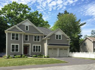 8 Mansfield Rd, Wellesley, MA 02481
