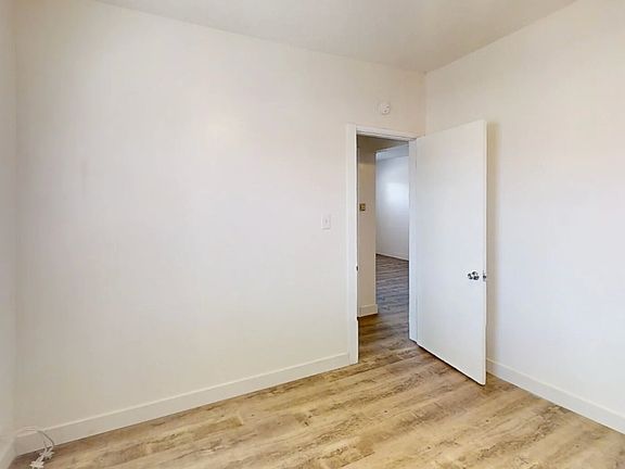 5th image of 3348 Santa Fe Ave #630a41e7f