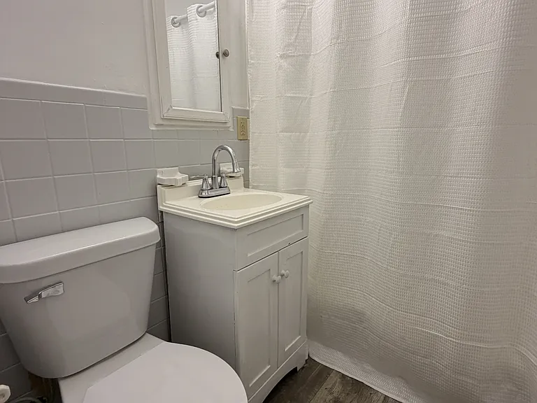 417 N Dixie Way #2 — Photo 7