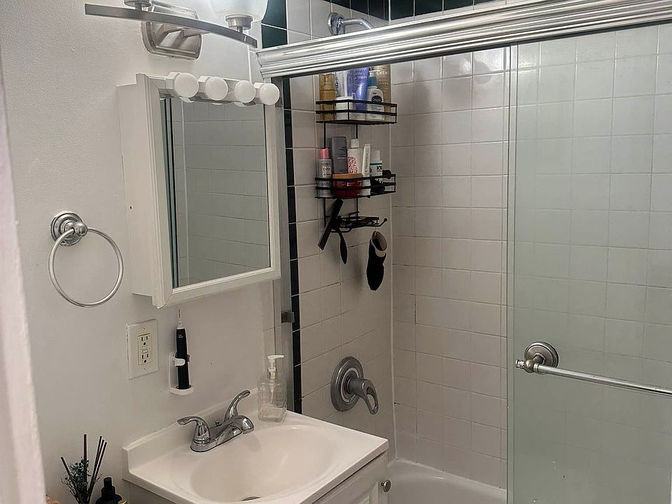 2nd image of 182 Avenue A #1C