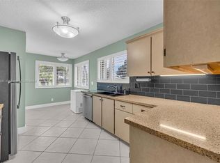 9351 SW 23rd St APT 3301, Davie, FL 33324
