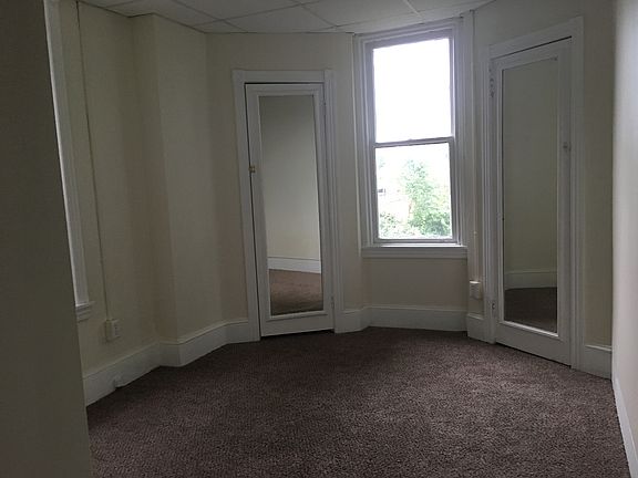 5th image of 52 E Stratford Ave APT F