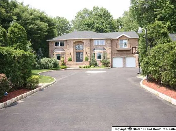 72 Goff Avenue image 1 of 20