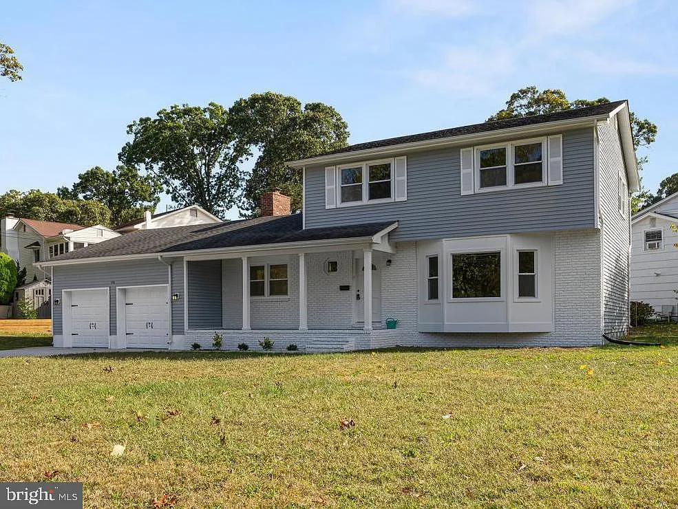 116 W Ocean Ave photo 1