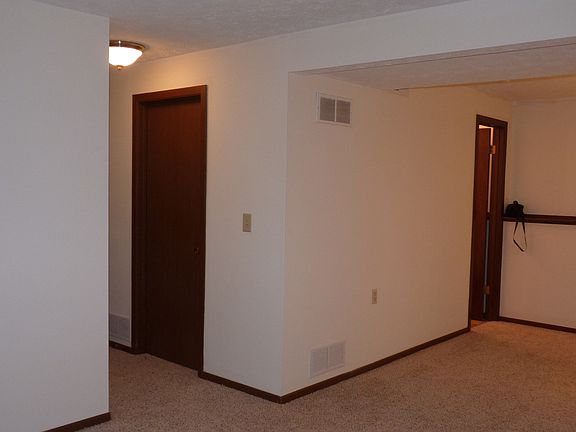 3rd image of 8383 Waco Ln