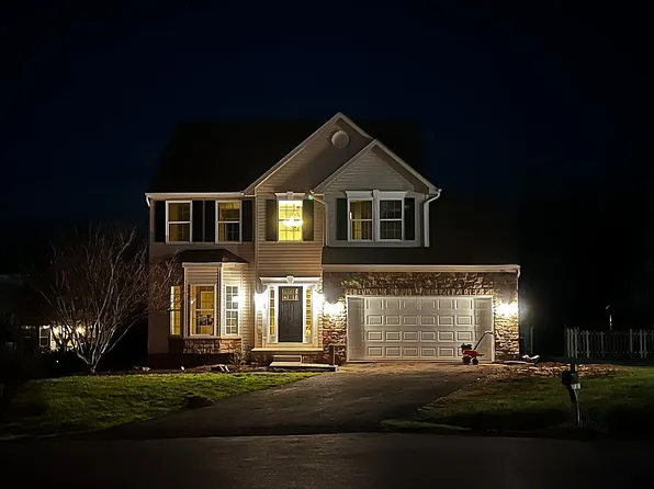 115 Corvair Ln, Inwood, WV 25428