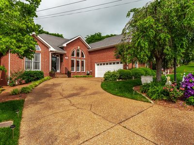 6737 Autumnwood Dr, Nashville, TN, 37221