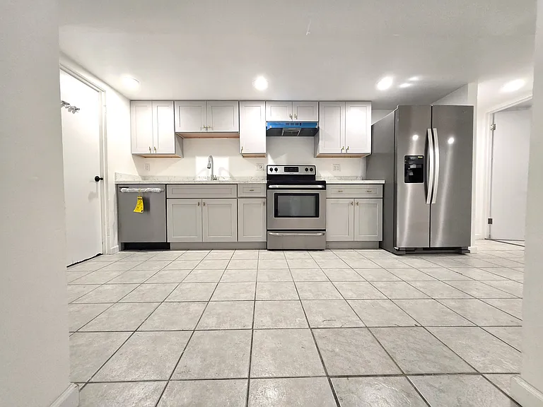 2nd kitchen downstairs