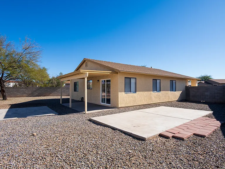 1672 W Wood Crest Ct — Photo 23