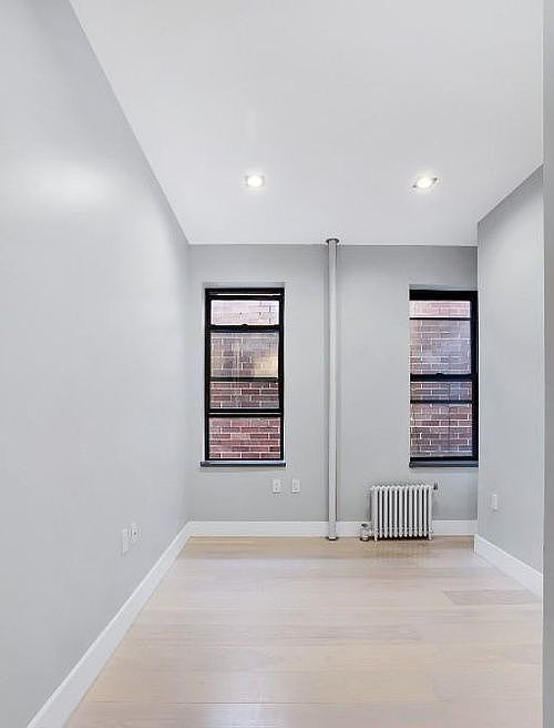 2nd image of 318 E 106th St APT 7