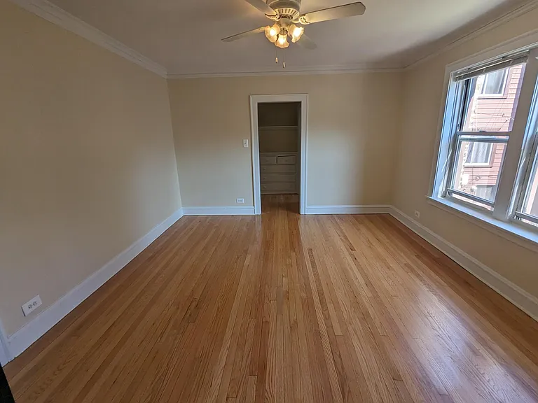 6350 N Wayne Ave #104 — Photo 4