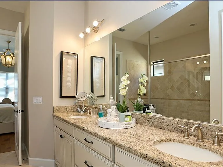 10155 Coconut Rd — Photo 15