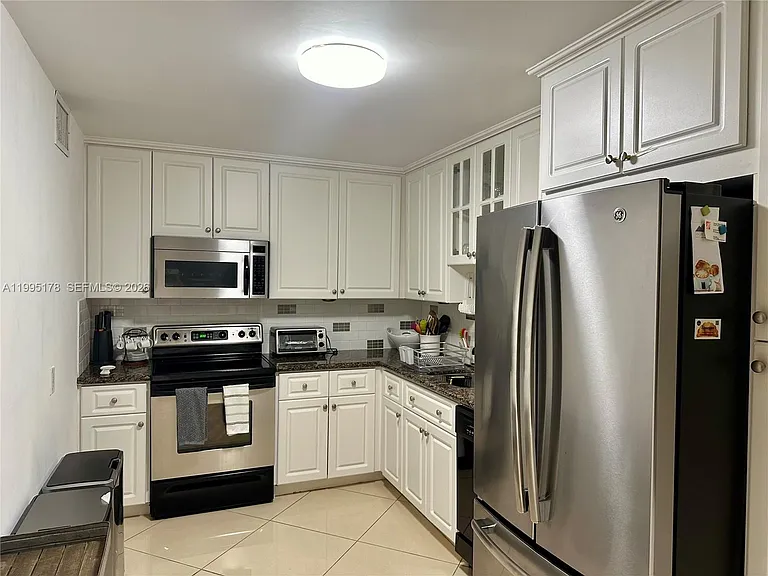 100 Bayview Dr #1405 — Photo 12