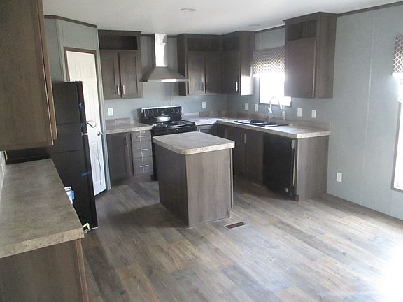 3rd image of 289 Silver Peak Dr #479
