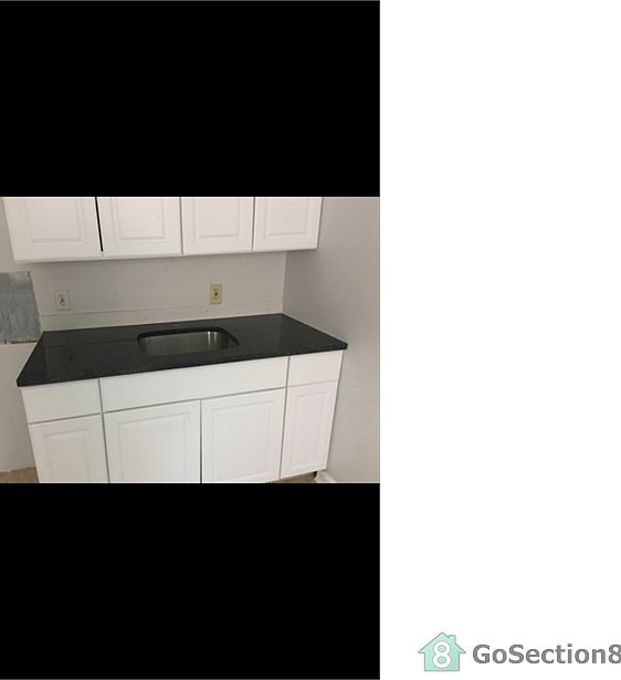 2nd image of 6 Putnam Hts