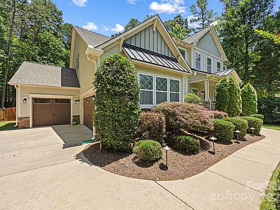 5th image of 6422 Northern Red Oak Dr