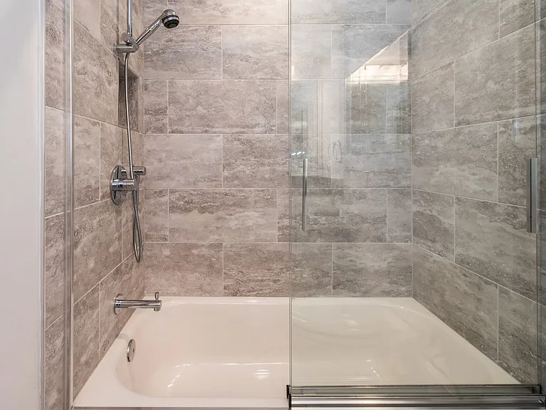 2527 Queen Annes Ln NW — Photo 14