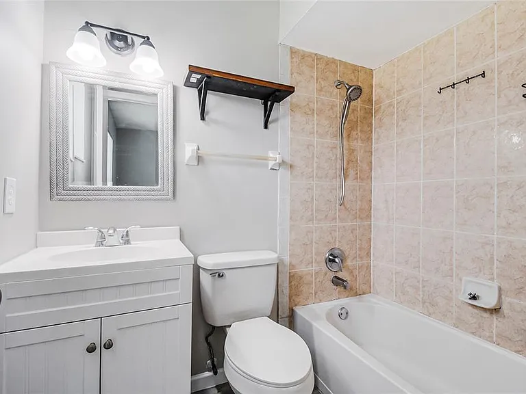 106 Lake Villa Way — Photo 15