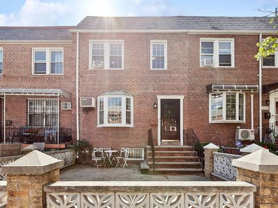 31-28 56th St, Woodside, NY, 11377