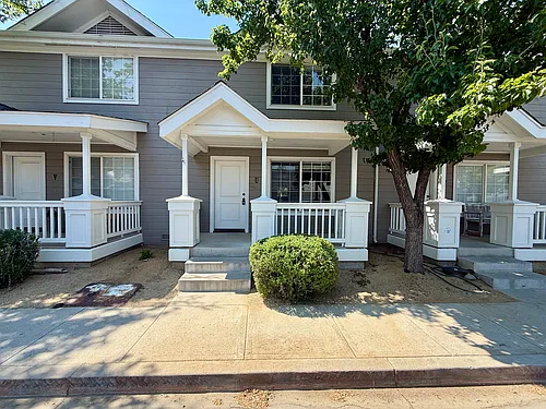 1243 High School St Photo 1