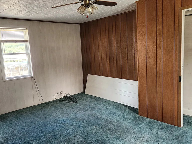 615 Bigler Ave — Photo 9