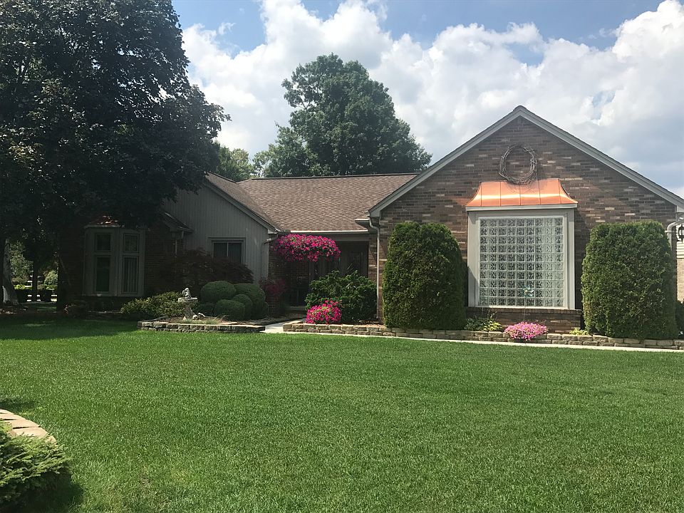 1st image of 46247 Ben Franklin Dr