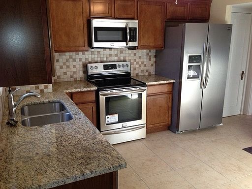 3rd image of 35-37 Lakeview Ave