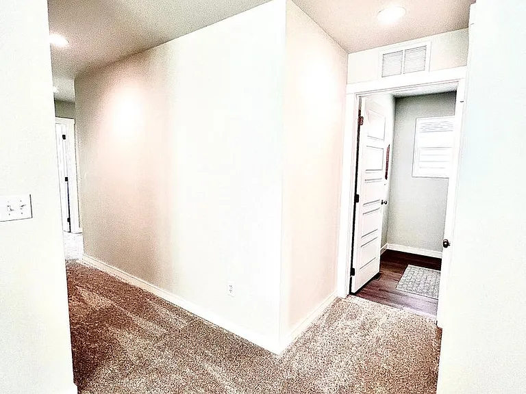 7435 W Trumbull Ct — Photo 39