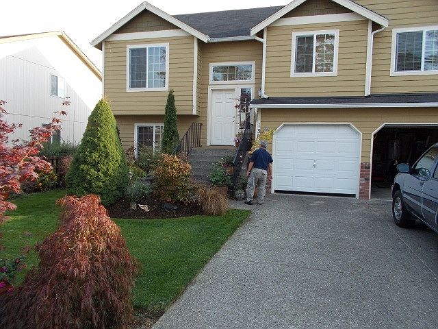1st image of 138 177th St E