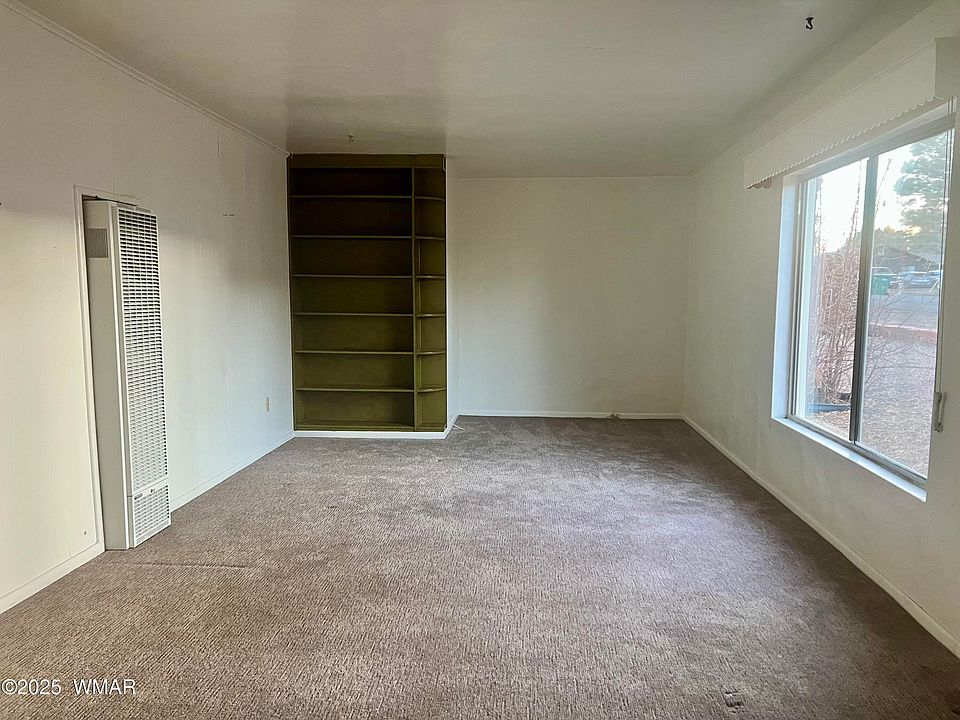 2nd image of 101 S 5th Pl