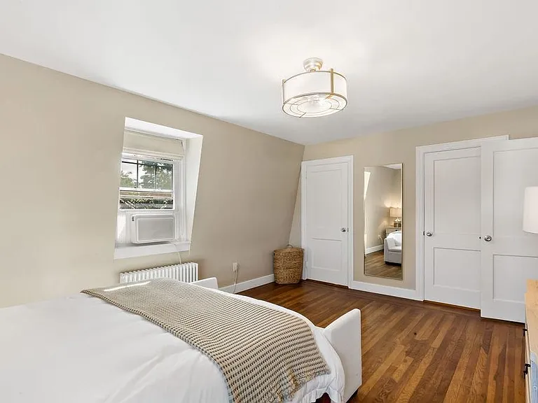 147 Evarts St — Photo 18