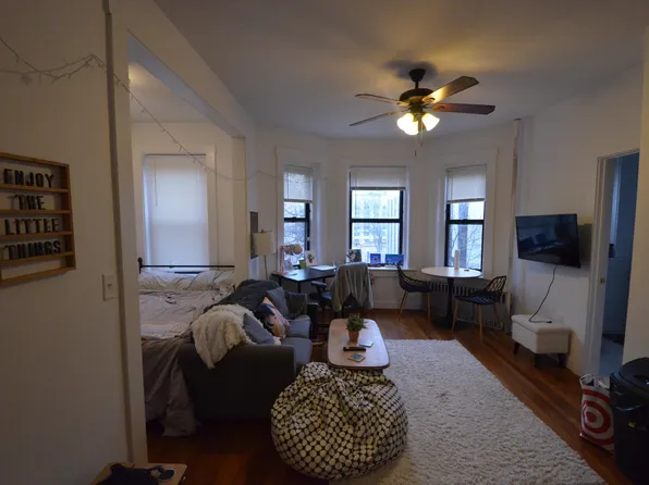 69 Gainsborough St APT 8, Boston, MA 02115