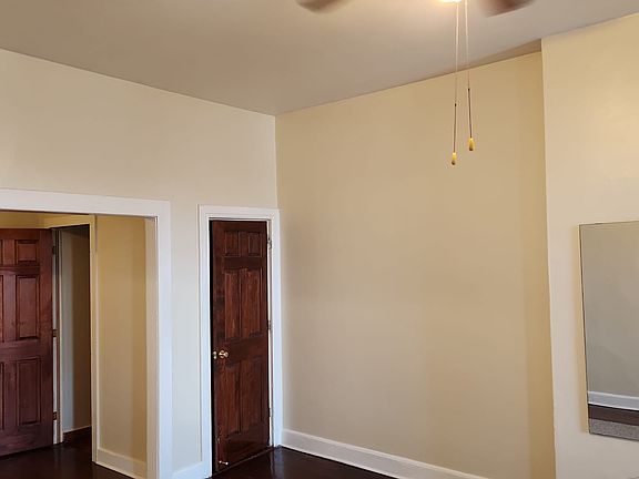 2nd image of 2106 Saint Paul St #3R