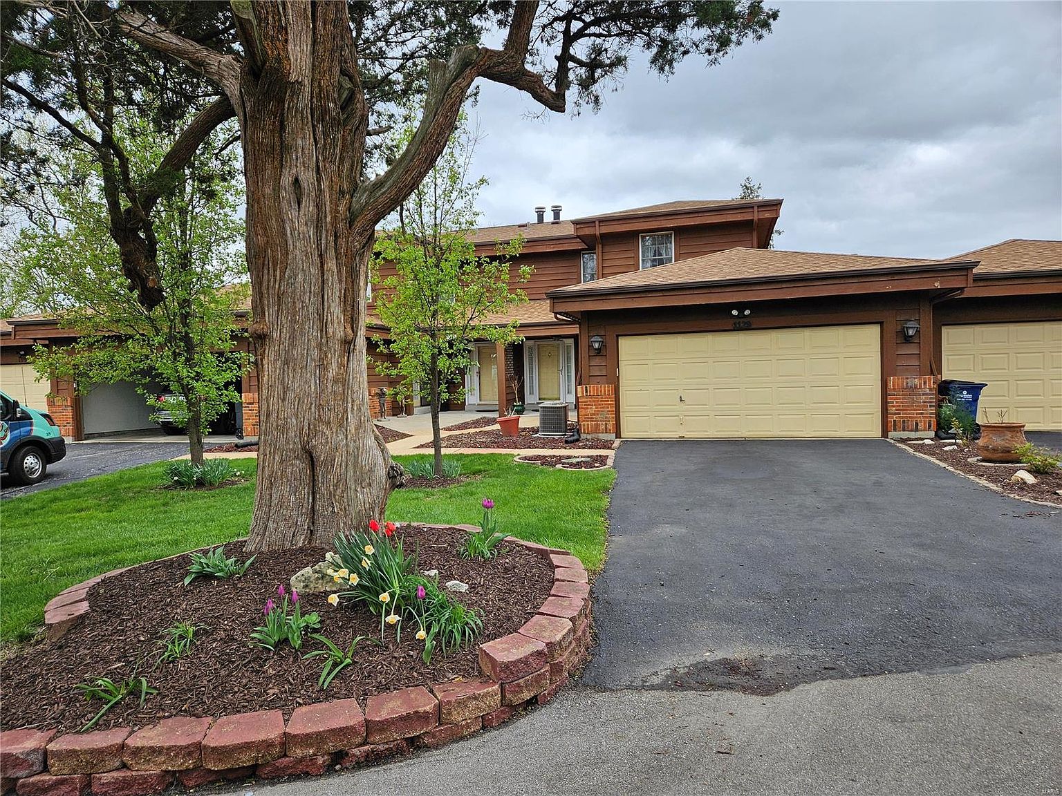 1129 Claytonbrook Ct, Ballwin, MO 63011 | Zillow