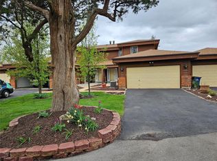 1129 Claytonbrook Ct, Ballwin, MO 63011