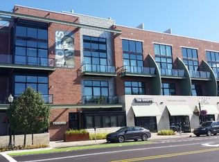 211 E Nine Mile Rd UNIT 215, Ferndale, MI 48220