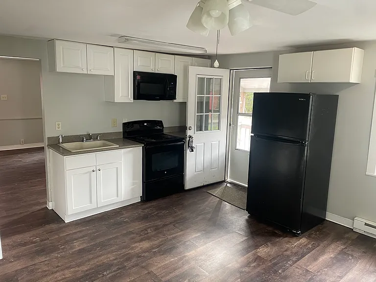 633 Main St #C7 — Photo 2